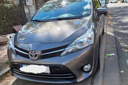 Toyota Verso-S 166.899 km 11.000 &euro; Frankfurt am Main 65929