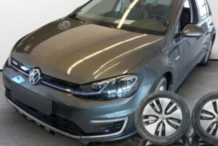 VW Golf 95.000 km 13.990 &euro; Schnaittenbach 92253