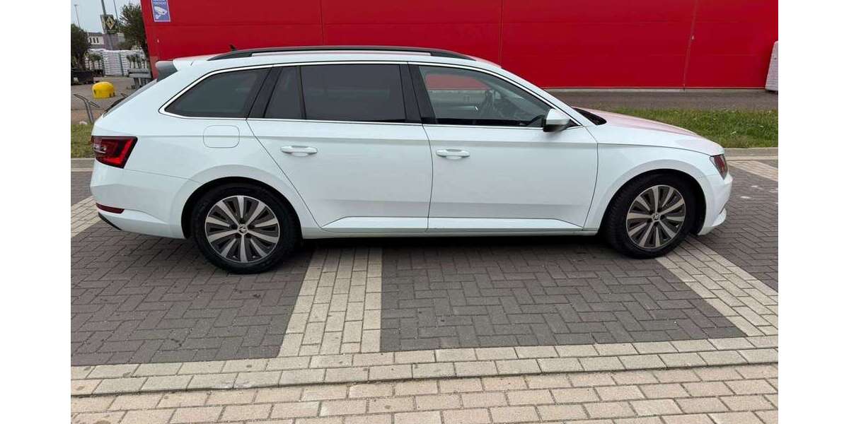 Skoda Superb 140.000 km 12.000 &euro; Straelen 47638