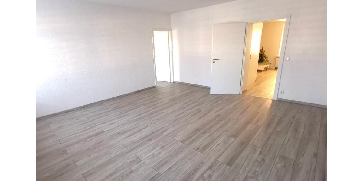Hochparterre Löwenberger Land - 3 Zimmer, 75 m&sup2;, 560&euro; | Angebot:24842178