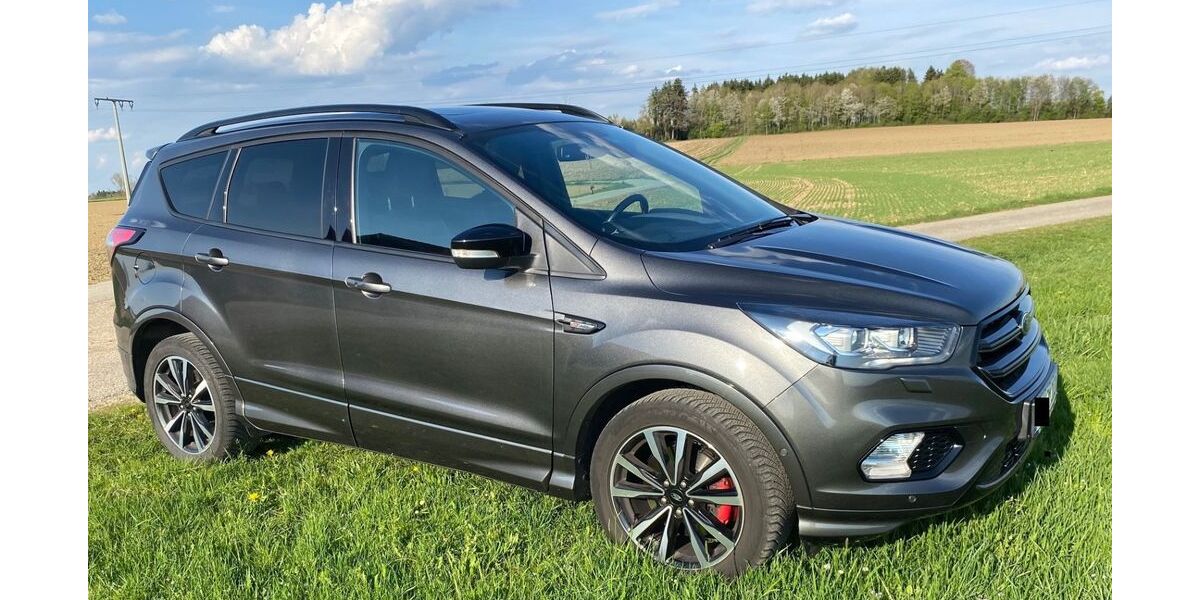 Ford Kuga 74.000 km 14.290 &euro; Traunreut 83301