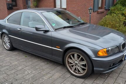 BMW 323 102.950 km 9.570 &euro; Großefehn 26629