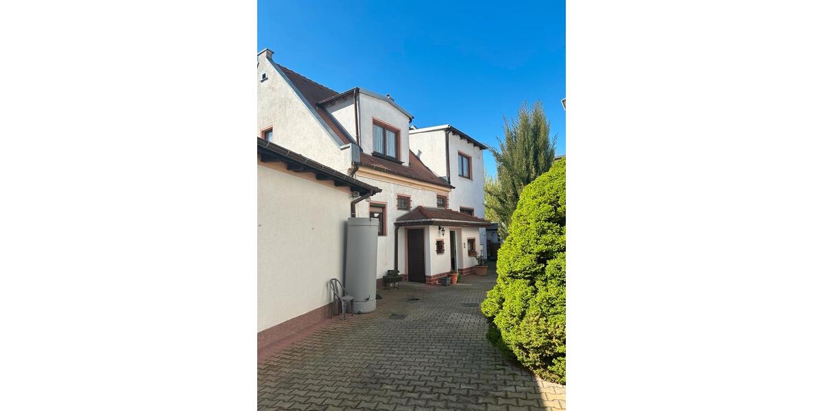 Mehrfamilienhaus, Wohnhaus Teuchern - 7 Zimmer, 249 m&sup2;, 100.000&euro; | Angebot:20715662