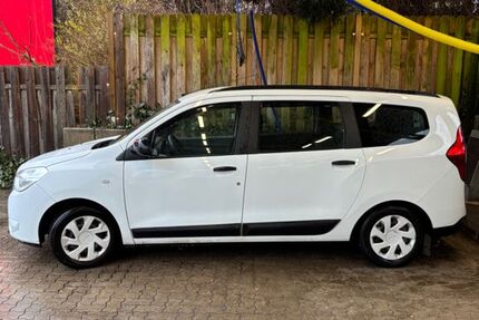 Dacia Lodgy 114.161 km 9.000 &euro; Oldenburg 26121