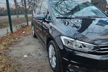 VW Touran 95.450 km 21.450 &euro; Frankfurt am Main 60326