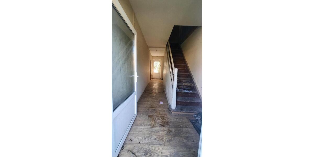 Reihenhaus Raguhn-Jeßnitz Jeßnitz (Anhalt) - 6 Zimmer, 100 m&sup2;, 40.000&euro; | Angebot:25762263