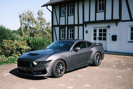 Ford Mustang 18.000 km 58.300 &euro; Freudenberg 57258
