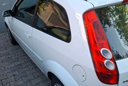 Ford Fiesta 171.000 km 1.550 &euro; Waiblingen 71334