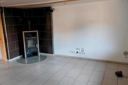 Obergeschosswohnung 3.54 Zimmer Küche Bad 