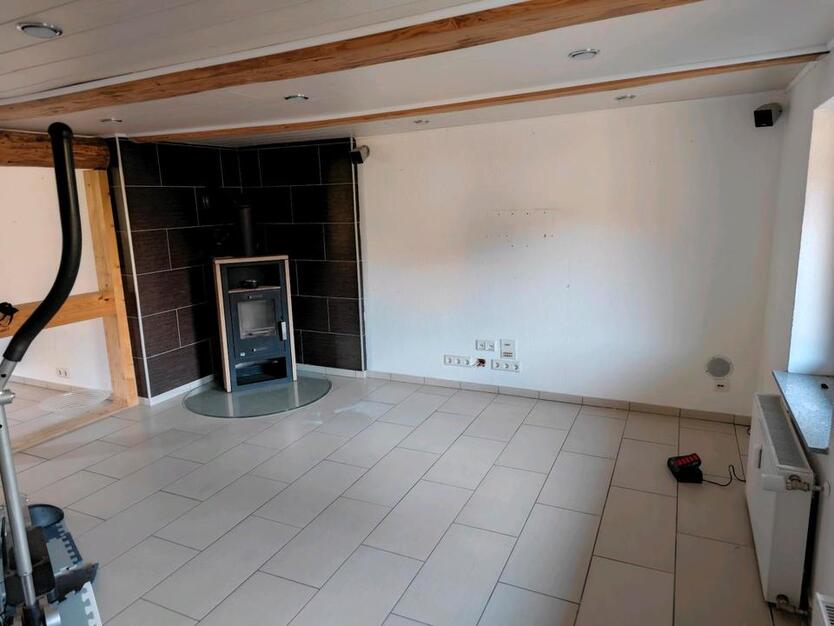 Obergeschosswohnung 3.54 Zimmer Küche Bad