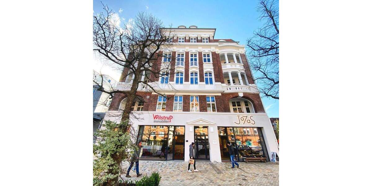 Schicke Altbauwohnung im Herzen von Kiel. Zentral. Komfortabel. Mit Aufzug. Mit schöner Loggia 2 zimmer