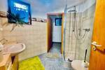 AS ImmobilieN: 3 br 2.5 bath detached house, garage, fitted kitchen, yard, fireplace, patio, office