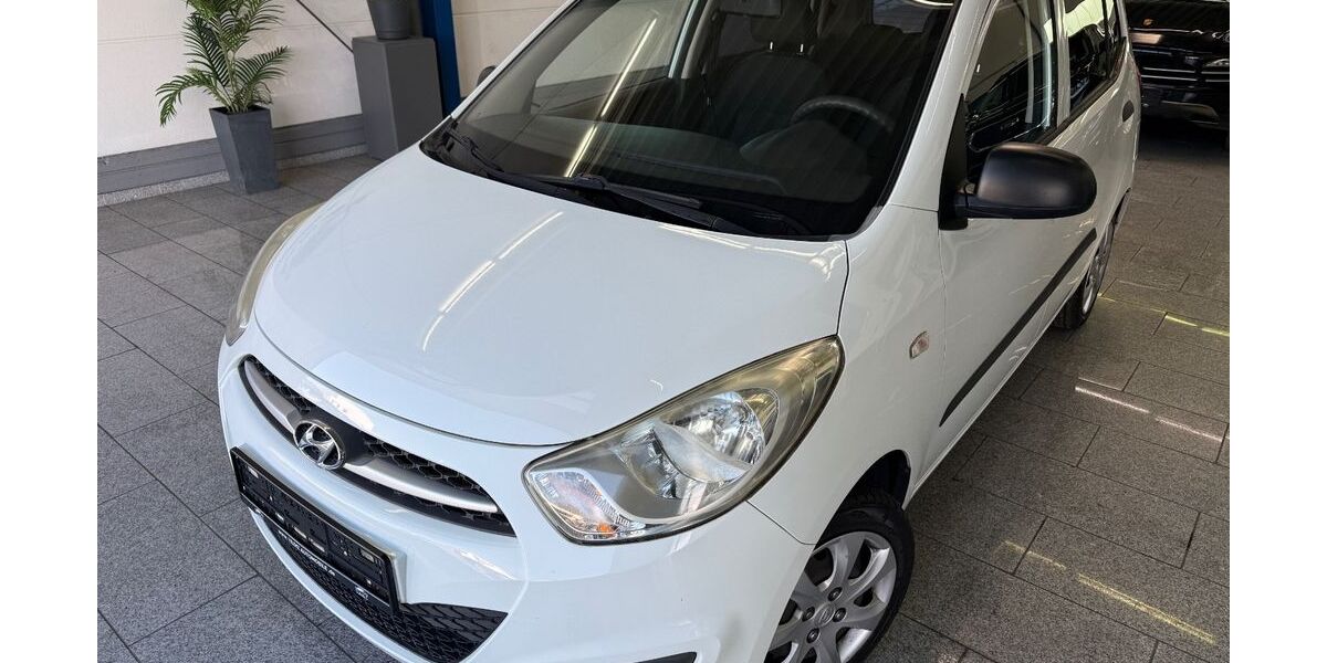 Hyundai i10 55.378 km 4.690 &euro; Köln 50829