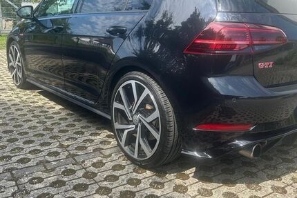 VW Golf 118.000 km 19.500 &euro; Cornberg 36219