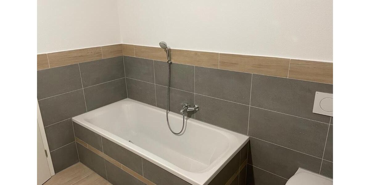 Etagenwohnung Osterhofen - 2 Zimmer, 92 m&sup2;, 828&euro; | Angebot:24867773