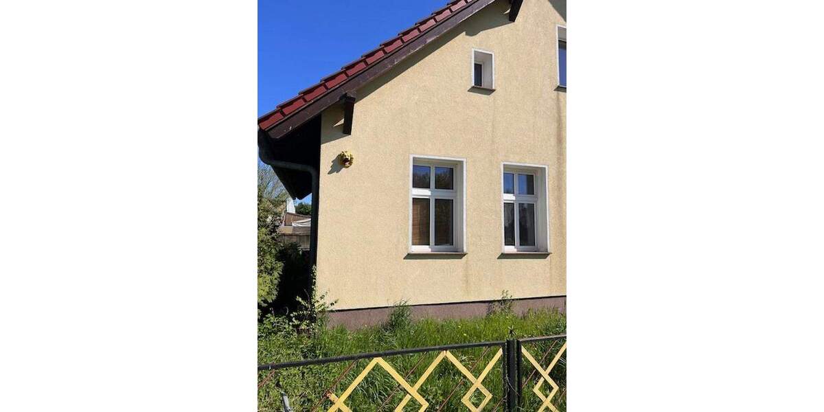 Grosses EFH, 4 Zi., 120 qm, 795 qm Grund, 1.250 € NKM 4 zimmer