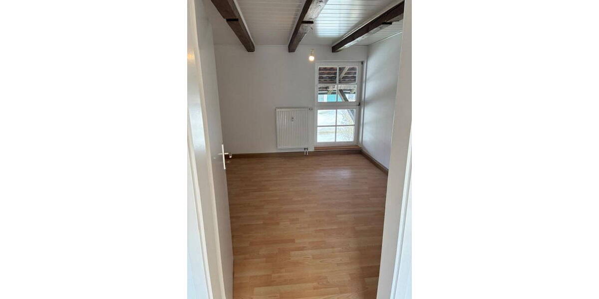 Etagenwohnung Seesen Kirchberg - 3 Zimmer, 129 m&sup2;, 895&euro; | Angebot:26344022
