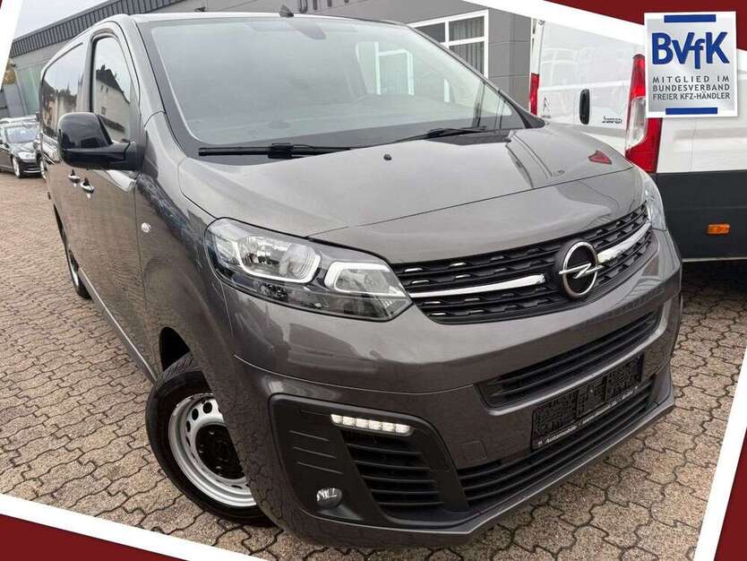 Opel Vivaro 113.745 km 15.900 € Brühl 50321