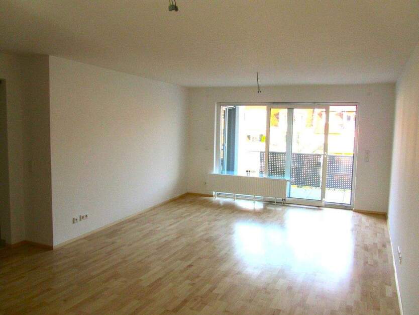 Moderne 3-Zimmer-Wohnung mit zwei Balkone und TG-Stellplatz 3 zimmer