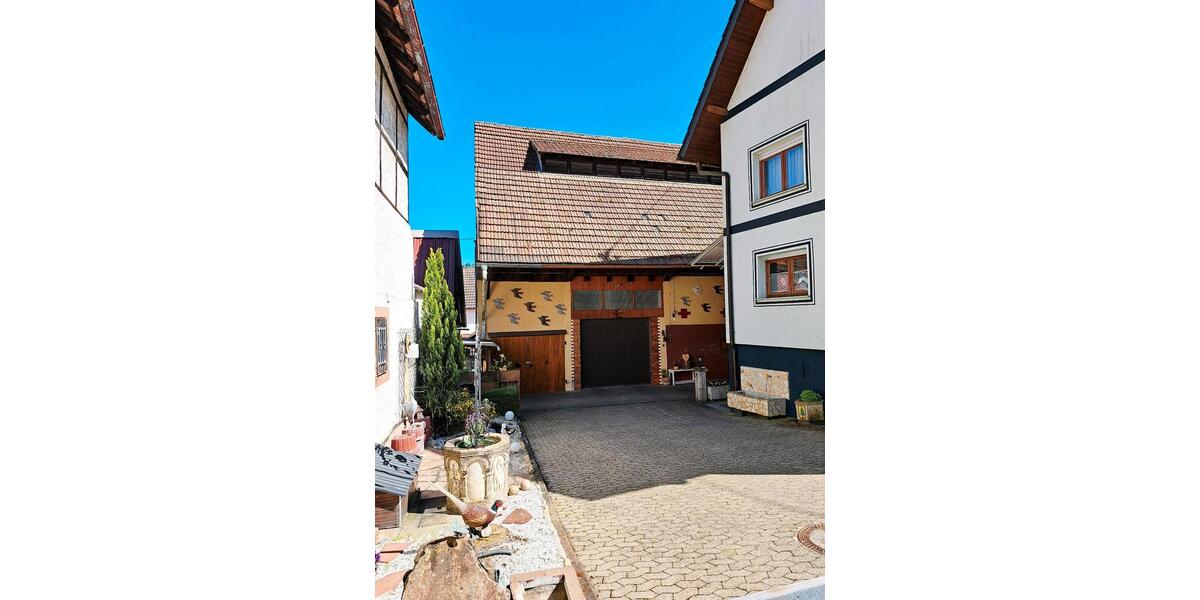 Mehrfamilienhaus, Wohnhaus Friesenheim - 15 Zimmer, 206 m&sup2;, 495.000&euro; | Angebot:26803141
