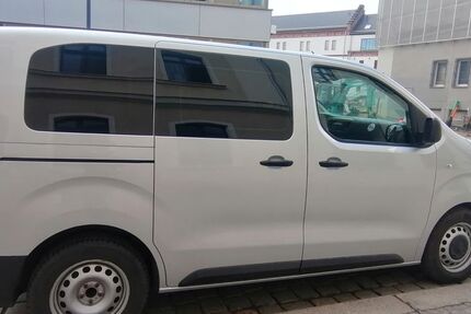 Peugeot Traveller 117.000 km 16.000 &euro; Reichenbach 02894