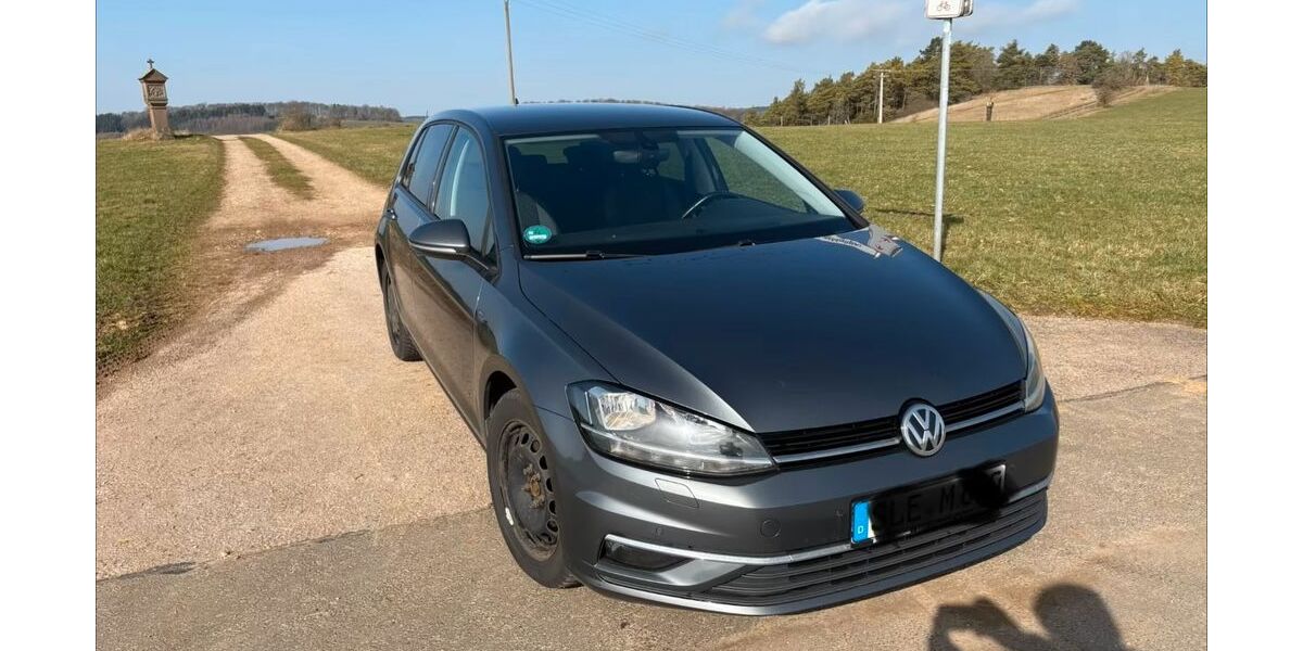 VW Golf 251.000 km 9.000 &euro; Blankenheim 53945