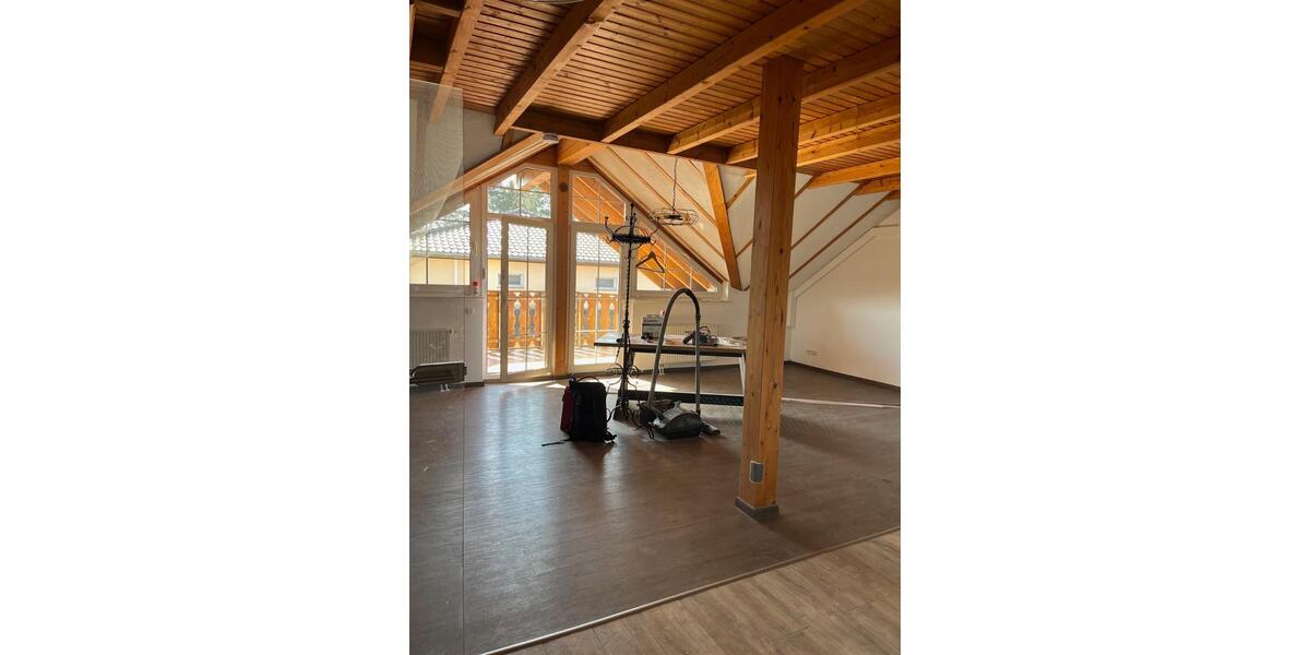 Dachgeschoßwohnung Neuenhagen bei Berlin - 3 Zimmer, 95 m&sup2;, 1.500&euro; | Angebot:25923540