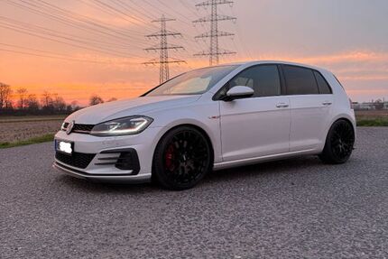 VW Golf 85.500 km 24.799 &euro; Dormagen 41542
