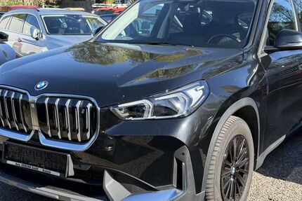 BMW iX1 54.494 km 31.350 &euro; Krefeld 47805
