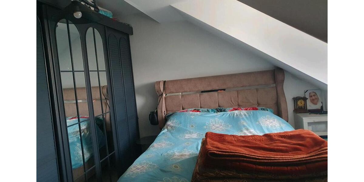 Dachgeschoßwohnung Mülheim an der Ruhr Rechtsruhr-Nord - 3.5 Zimmer, 79 m&sup2;, 610&euro; | Angebot:24494000