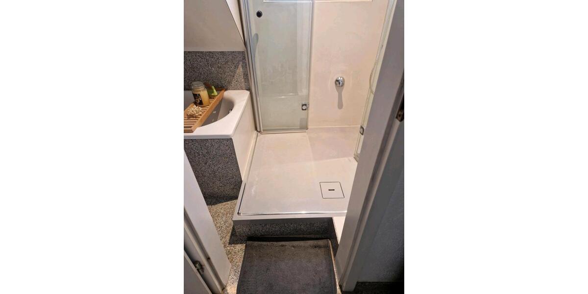 Dachgeschoßwohnung Bonn Bad Godesberg - 3 Zimmer, 63 m&sup2;, 830&euro; | Angebot:24851501