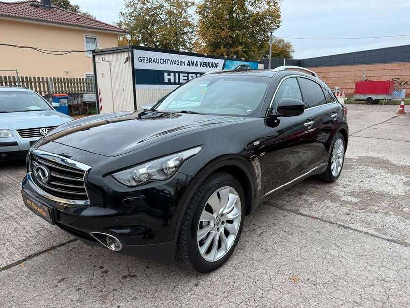 INFINITI QX70 148.620 km 14.999 € Berlin 13127