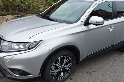 Mitsubishi Outlander 43.000 km 20.600 &euro; Zellingen 97225