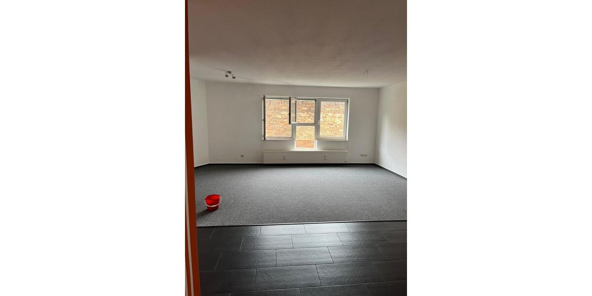 Etagenwohnung Zerbst (Anhalt) - 2 Zimmer, 66 m&sup2;, 50.000&euro; | Angebot:26093627