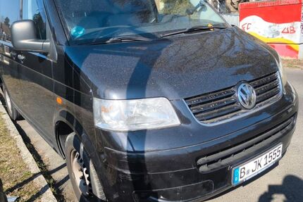 VW T5 Transporter 305.000 km 3.900 &euro; Berlin 12059