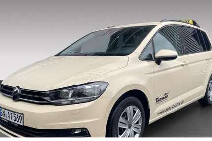 VW Touran 19.000 km 27.490 &euro; Bonn 53227