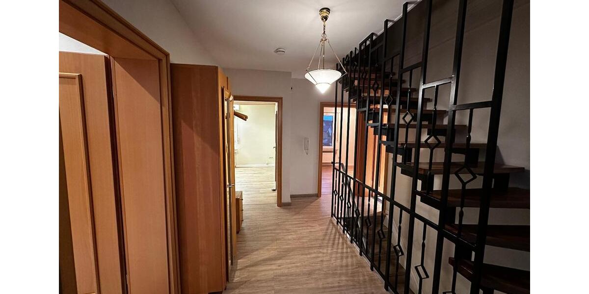 Einfamilienhaus Willebadessen - 8 Zimmer, 177 m&sup2;, 1.350&euro; | Angebot:25129234