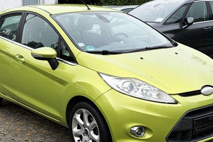 Ford Fiesta 173.000 km 2.700 &euro; Wiesbaden 65199