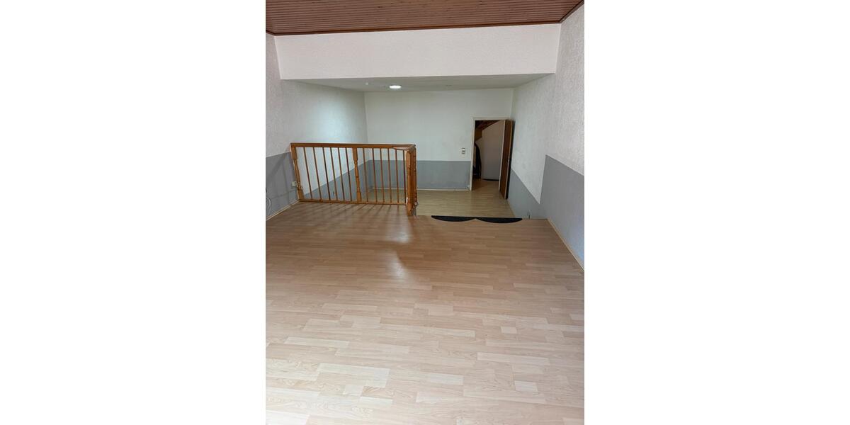 Einfamilienhaus Zweibrücken - 5 Zimmer, 138 m&sup2;, 97.500&euro; | Angebot:26972428