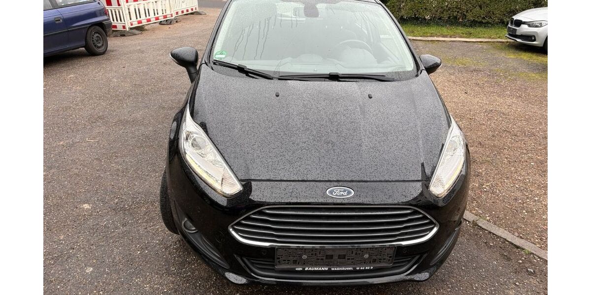 Ford Fiesta 141.300 km 5.299 € Karlsruhe 76227
