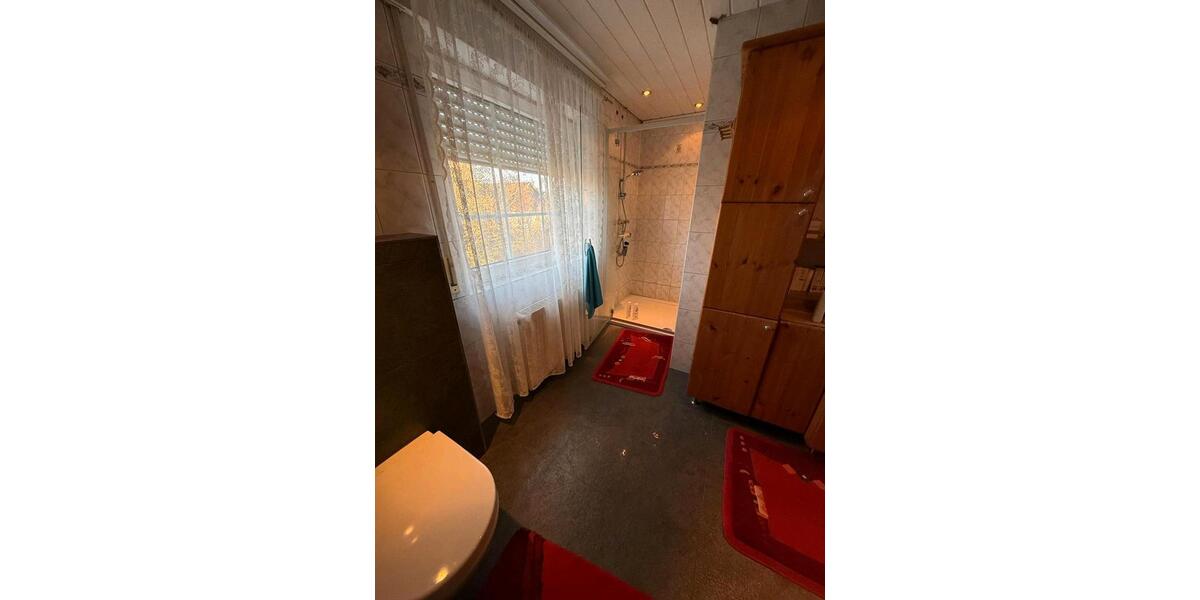 Einfamilienhaus Gütersloh - 5 Zimmer, 130 m&sup2;, 350.000&euro; | Angebot:26350006