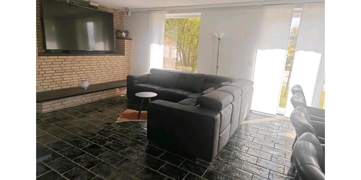 Einfamilienhaus Jüchen - 5 Zimmer, 200 m&sup2;, 3.900&euro; | Angebot:26248497