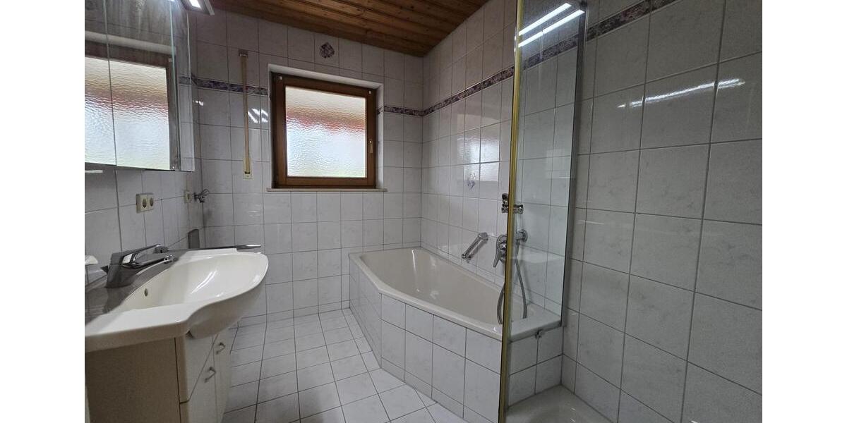 Erdgeschoßwohnung Bad Waldsee - 3 Zimmer, 76 m&sup2;, 600&euro; | Angebot:26265998