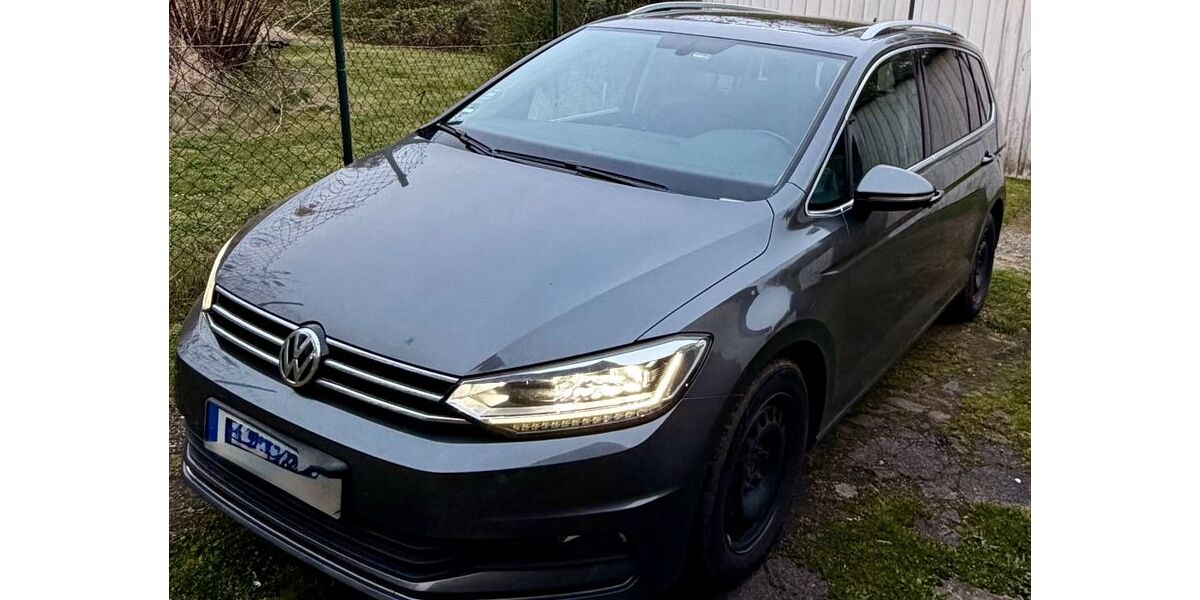 VW Touran 125.000 km 22.900 &euro; Essen 45277