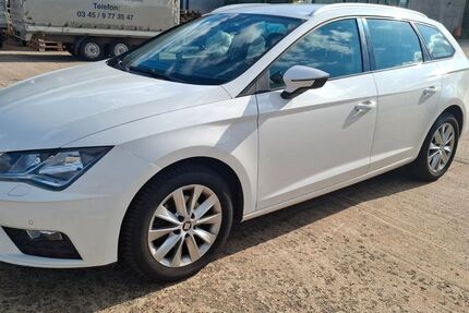 Seat Leon 173.131 km 7.099 &euro; Halle 06116