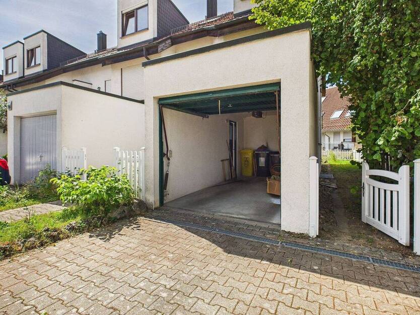 Ein Zuhause mit Herz und Potenzial - Reiheneckhaus für Familien in Waiblingen-Neustadt! 4 zimmer