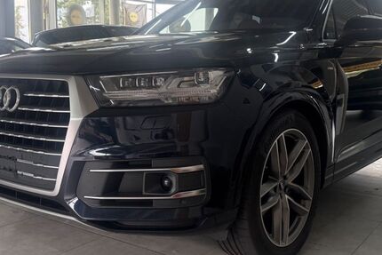 Audi Q7 146.000 km 31.900 &euro; Idstein 65510