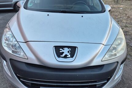 Peugeot 308 155.123 km 2.250 &euro; Dietzenbach 63128