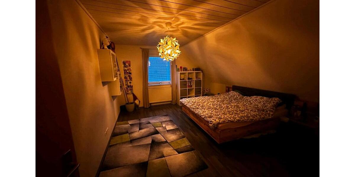 Dachgeschoßwohnung Wurster Nordseeküste - 2.5 Zimmer, 76 m&sup2;, 650&euro; | Angebot:25311420