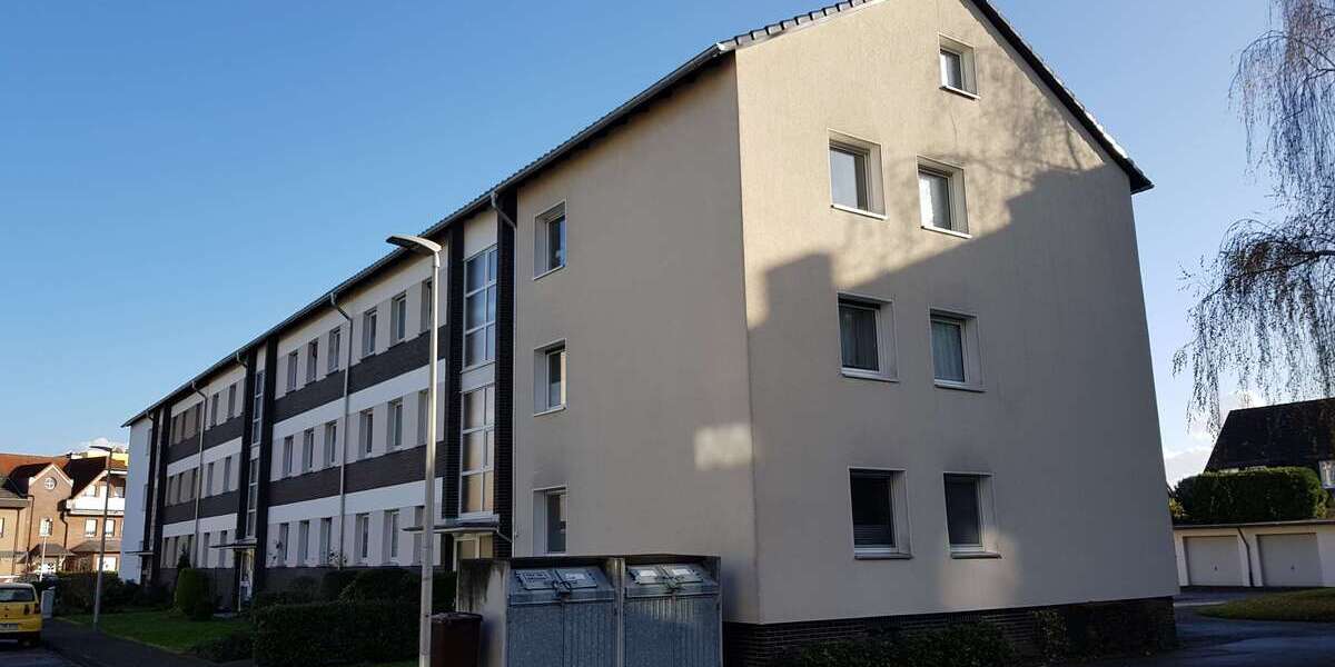 Etagenwohnung Dormagen - 4 Zimmer, 82 m&sup2;, 900&euro; | Angebot:25926748